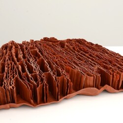 "Interleaving", 2017, Resin, 17 x 75 x 80 cm