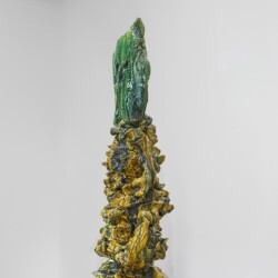 detail from "Personnage VI", 2014, Glazed ceramic, steel Sculpture: 101 x 27,5 x 23 cm Pedestal: 81,5 x ∅ 39 cm