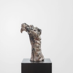 "Oleaje", 2017, Glazed ceramic on steel pedestal 50 x 30 x 19 cm pedestal: 109,5 x 38 x 38 cm