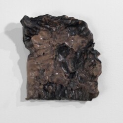 Diamond Dancer (pinki black), 2010-2013, Ceramic 20,5 x 18,5 x 4,5 cm