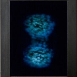 Live and Die, 2013, Flat screen, glass, computer code Ed. 5 & 2 AP 28,5 x 23 cm