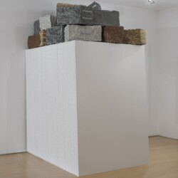 "Colori su tele verso l'altrove", 2018, Canvas, stones Variable dimensions