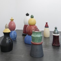 "Gartenzwerge (Gruppe G)", 2015-2016, Ceramic, Variable dimensions